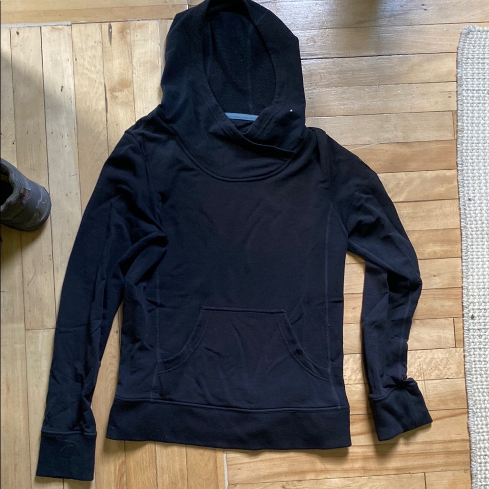 Women's Icebreaker 100% merino Black Hooded Sweatshirt